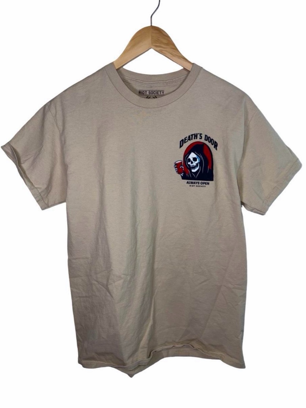 Riot Society Mens 'Death's Door' Beige Graphic T-Shirt medium